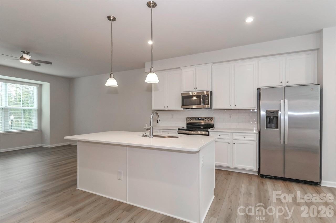 5038 Springarn Ct - Photo 6 of 47