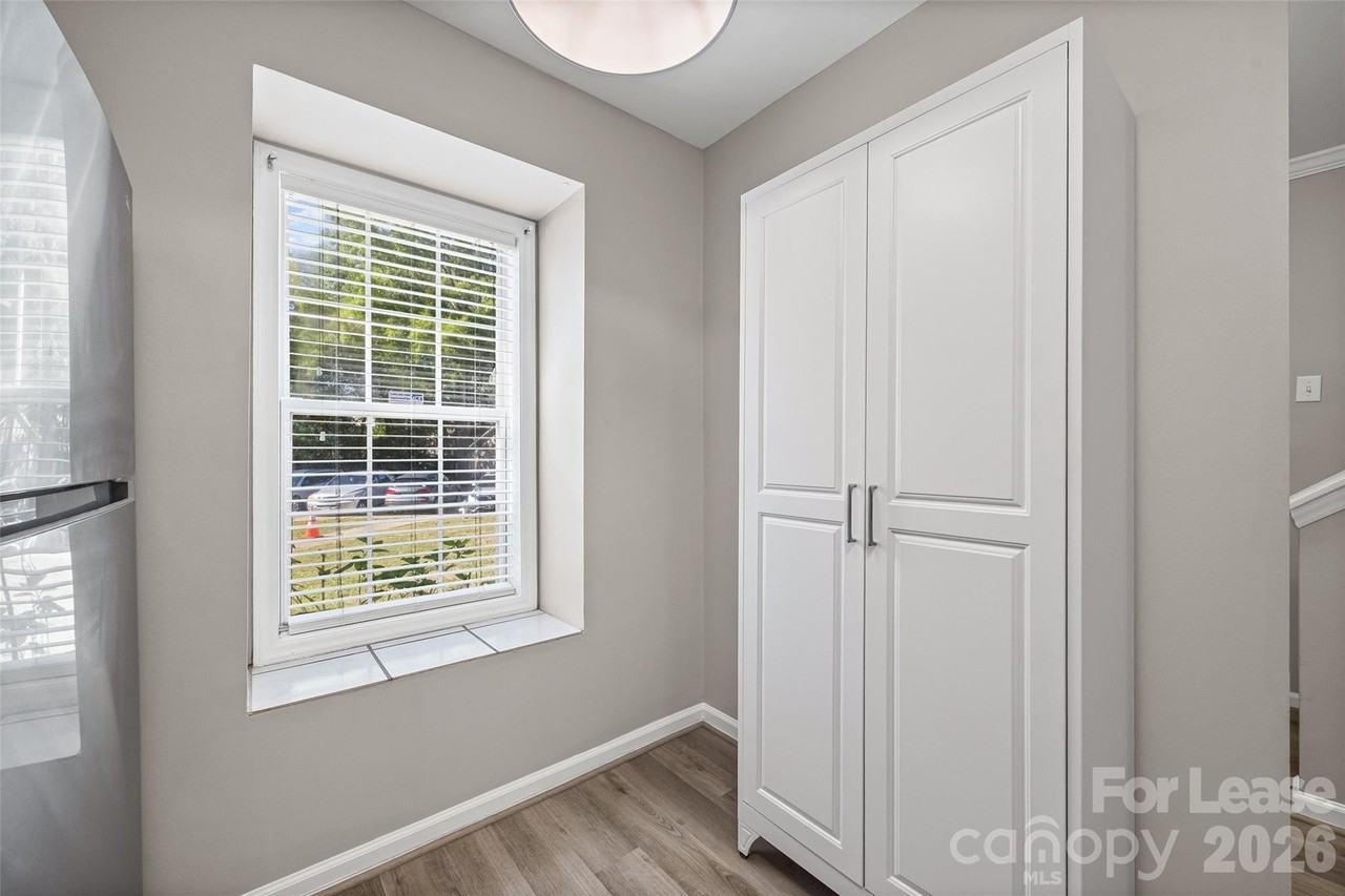 704 Heritage Pkwy - Photo 6 of 31