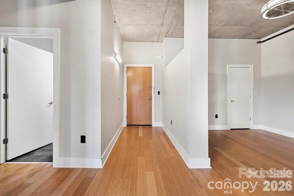 505 E 6th St Unit 304 #304 - Photo 4 of 21