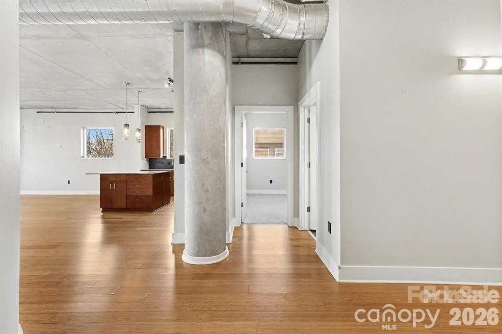 505 E 6th St Unit 304 #304 - Photo 5 of 21