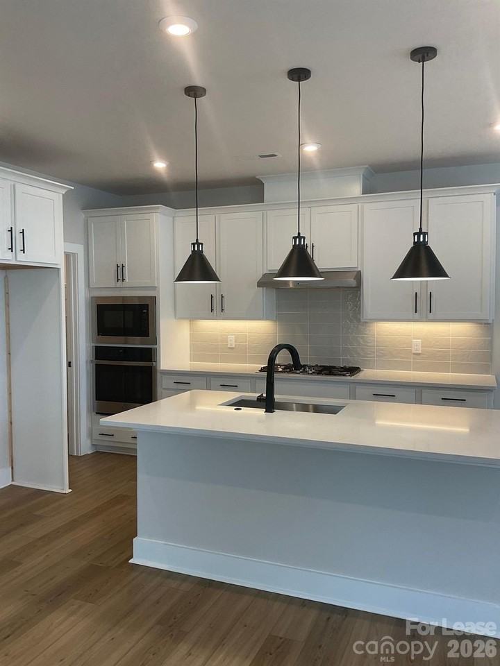 308 Ardmore Dr - Photo 5 of 14