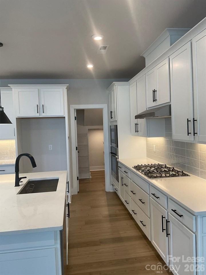 308 Ardmore Dr - Photo 6 of 14