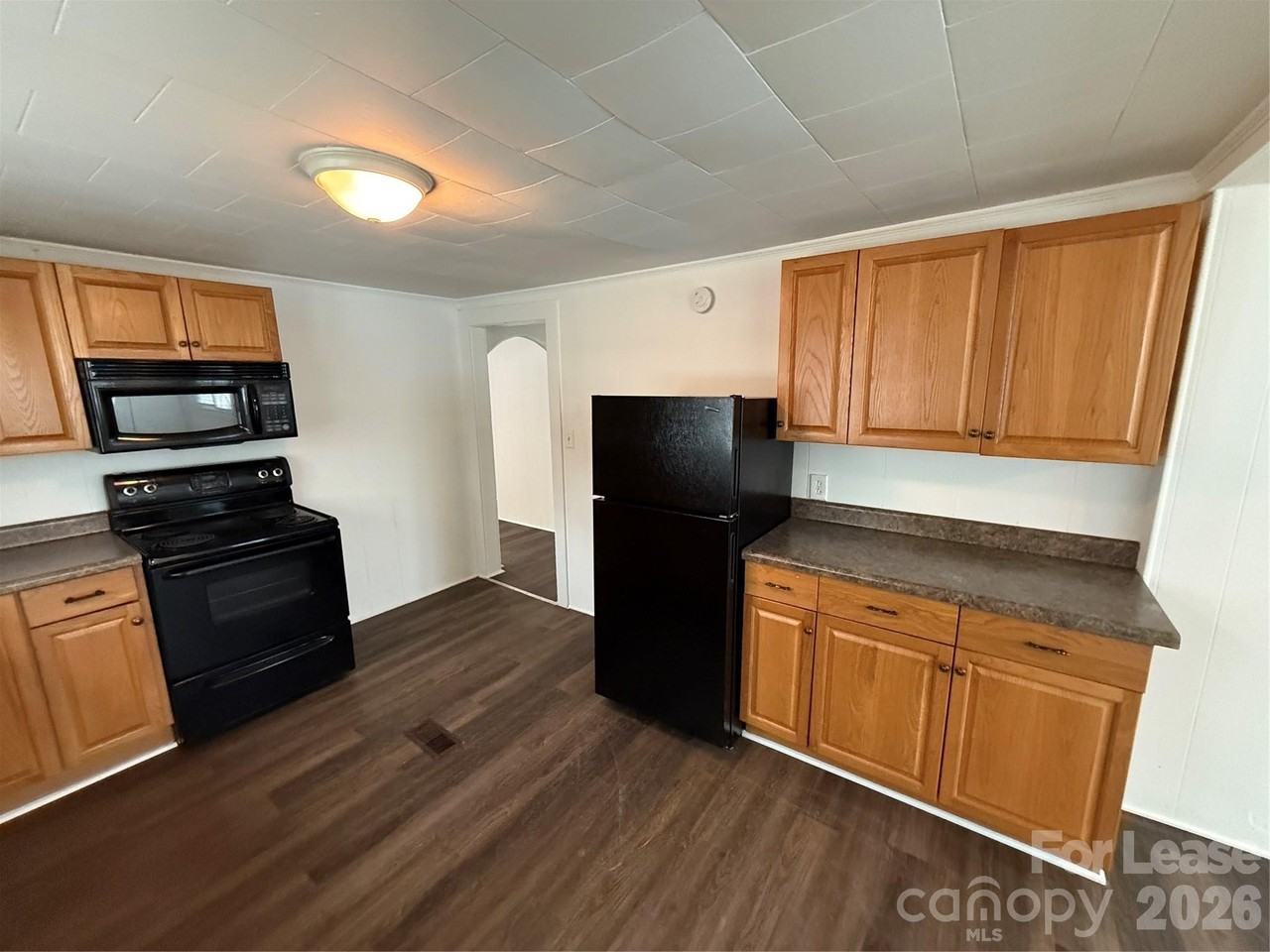 94 Sumner Ave Nw - Photo 5 of 12