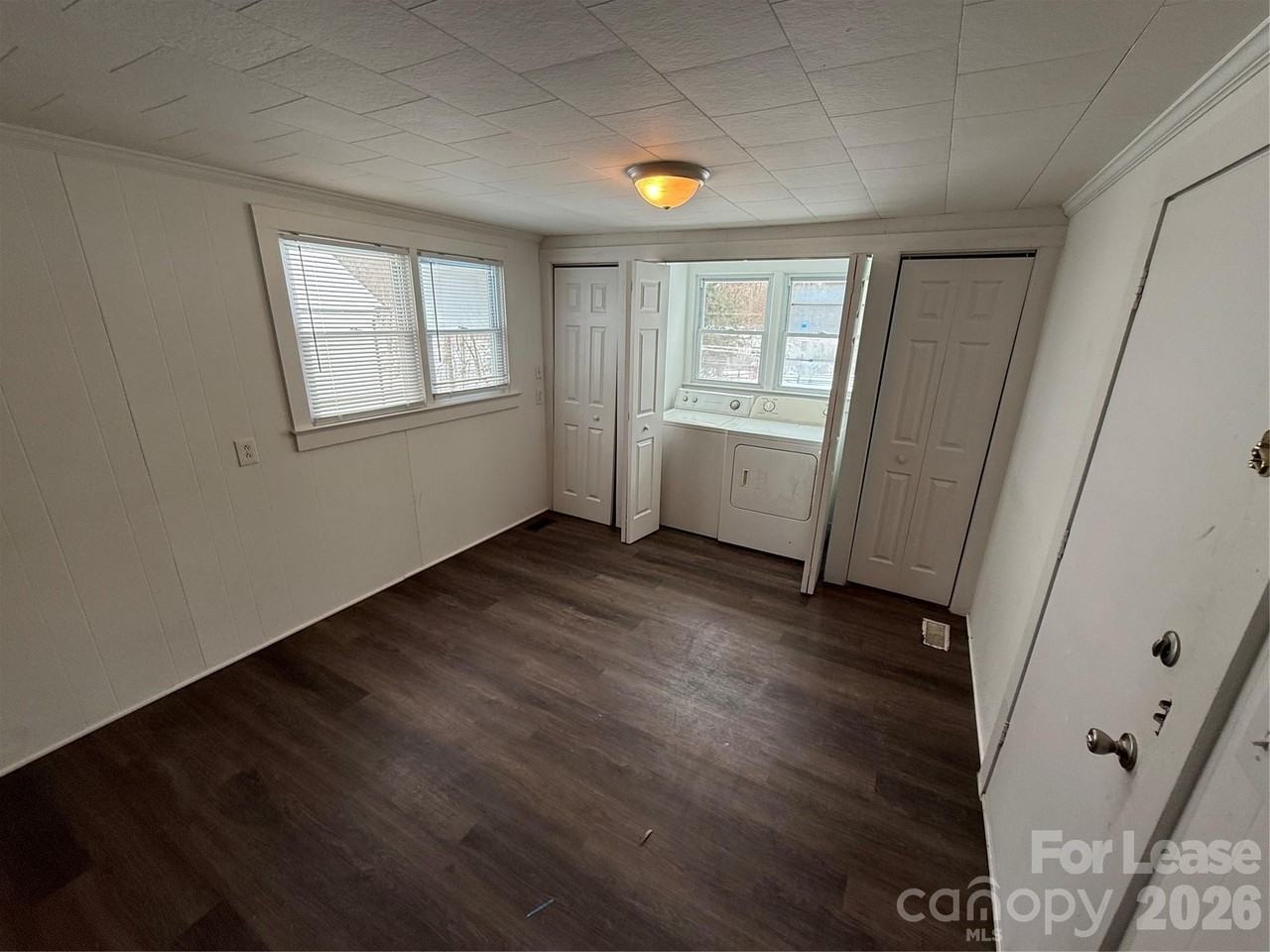 94 Sumner Ave Nw - Photo 7 of 12