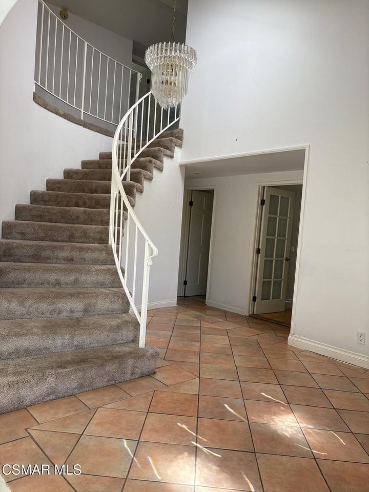 28649 Acacia Glen St - Photo 4 of 8