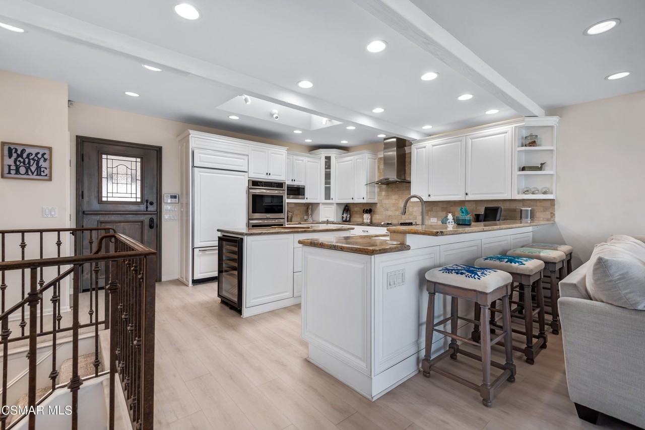 11844 Beach Club Way - Photo 3 of 48