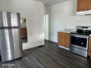 228 Walnut St - Photo 4 of 13