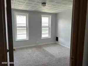 228 Walnut St - Photo 6 of 13