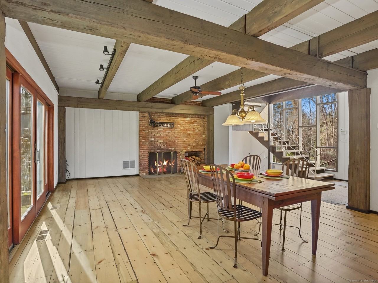 8 Bayberry Rdg Rd - Photo 6 of 36