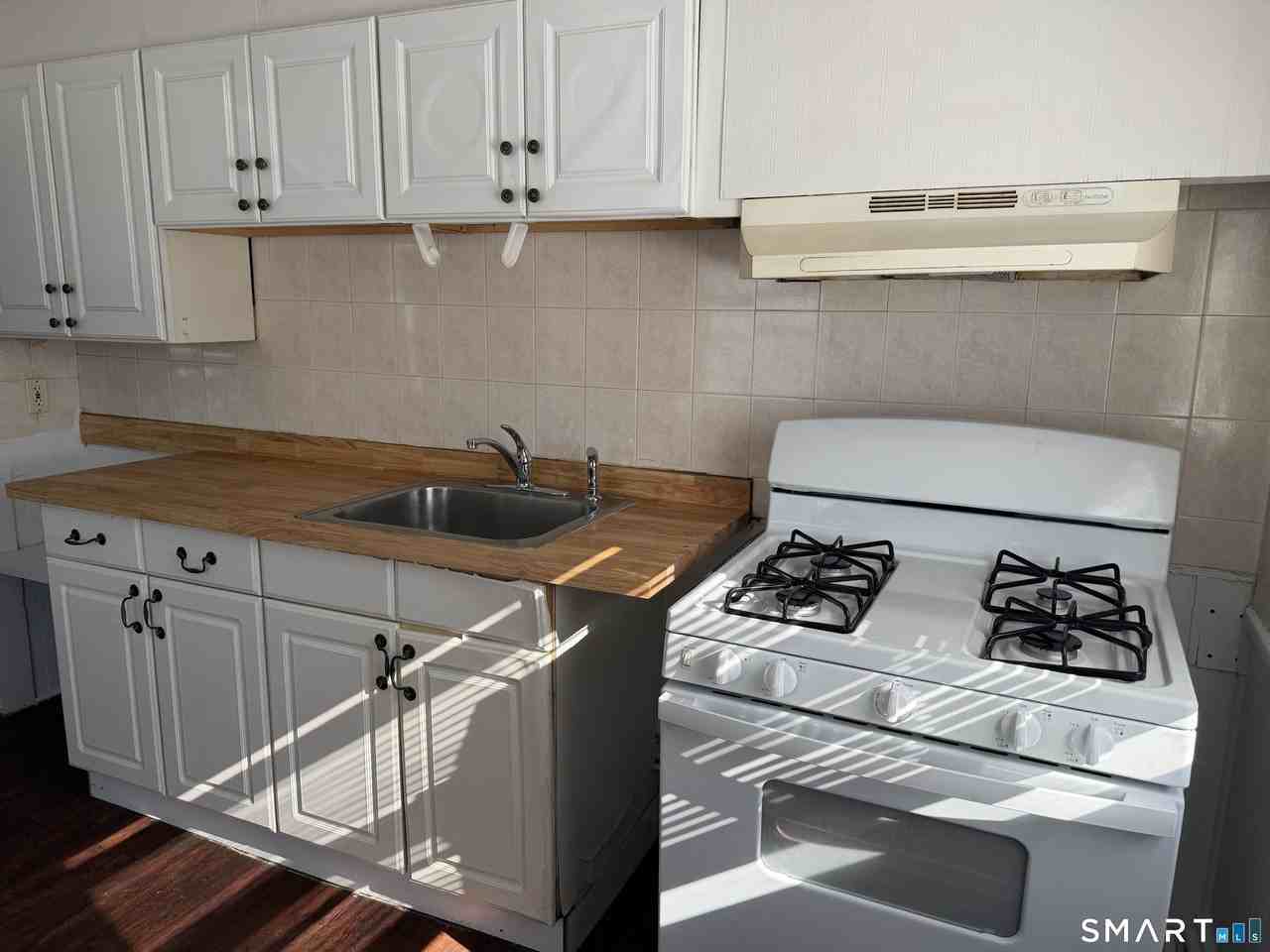 61 Van Zant St Apt 2 #2 - Photo 4 of 10