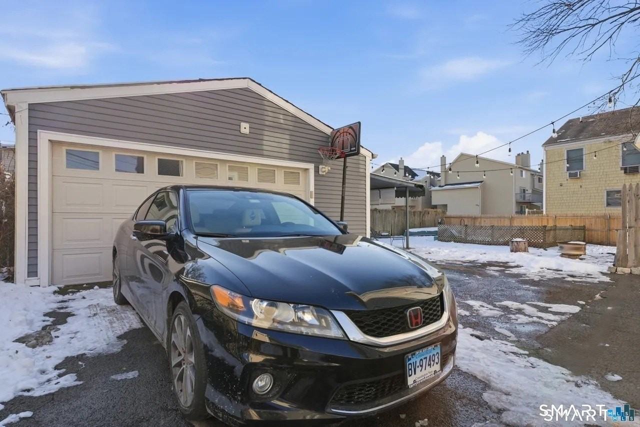 15 Rose St - Photo 2 of 5