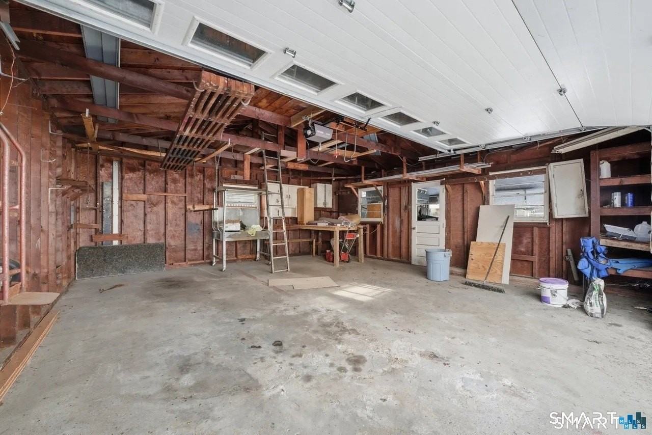 15 Rose St - Photo 3 of 5