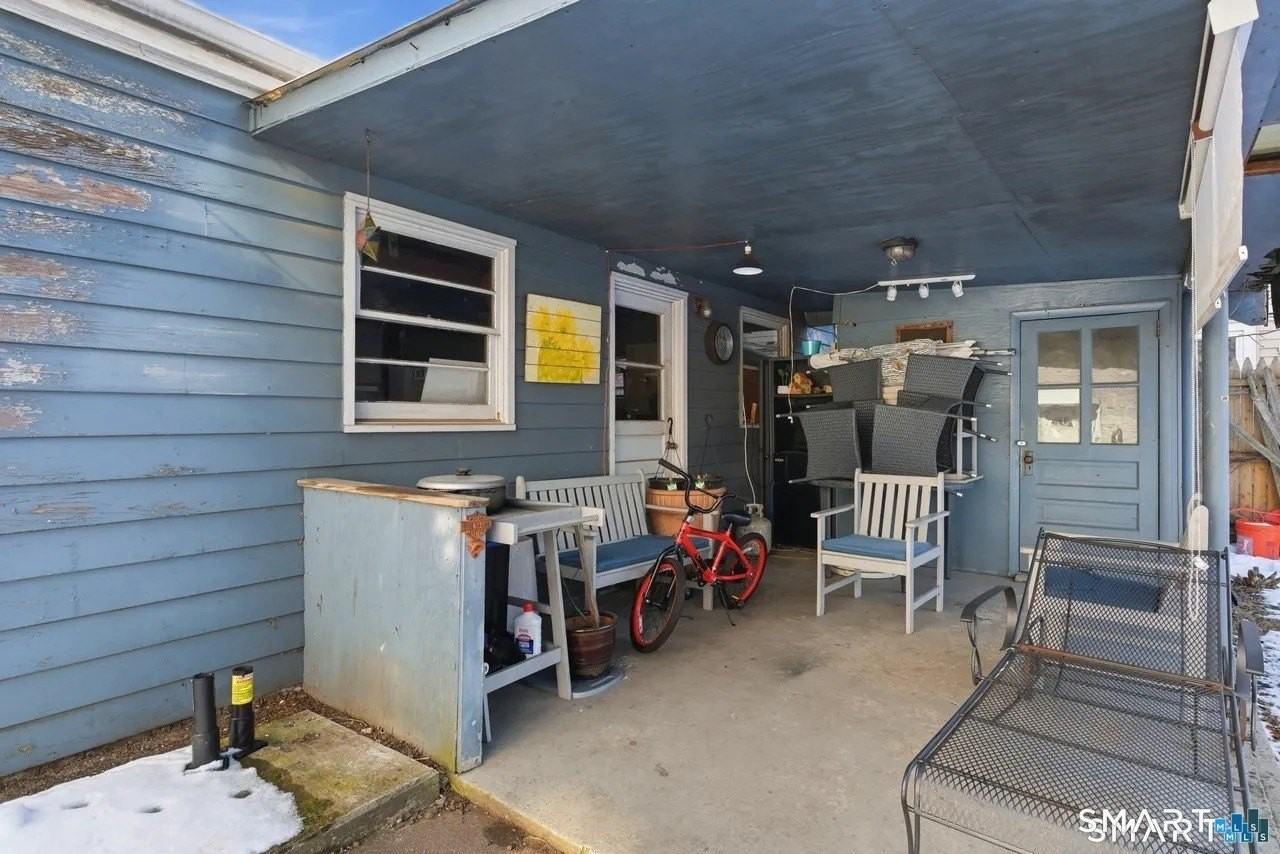 15 Rose St - Photo 4 of 5