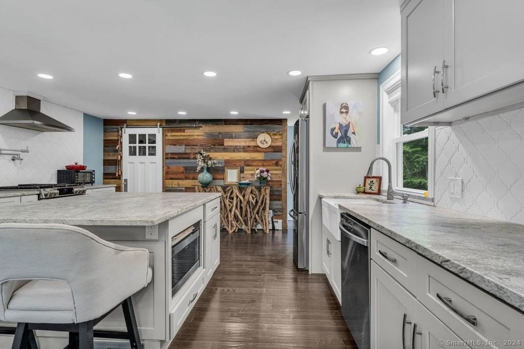 32 Twin Bridge Rd - Photo 3 of 32