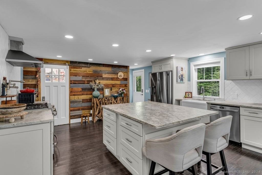 32 Twin Bridge Rd - Photo 7 of 32