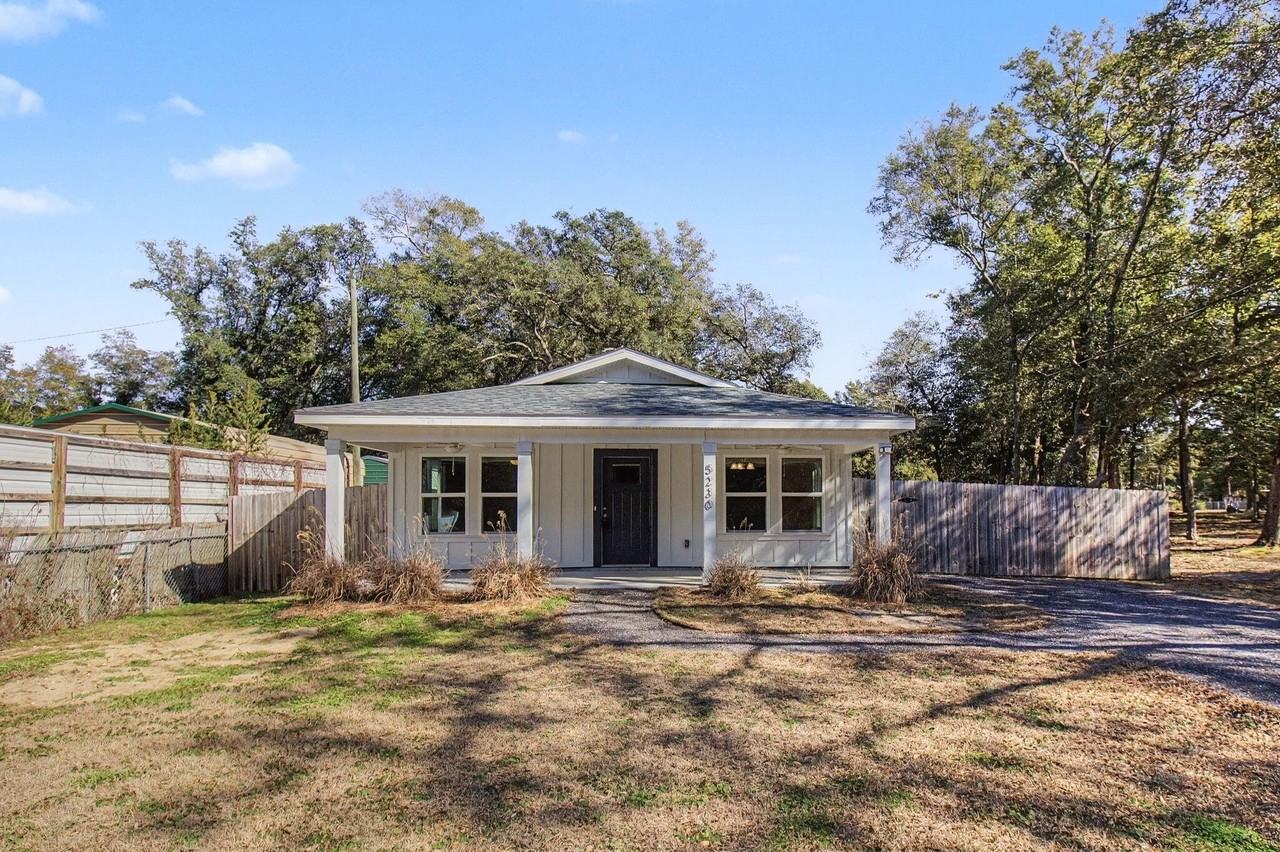 5230 Richburg St - Photo 6 of 47