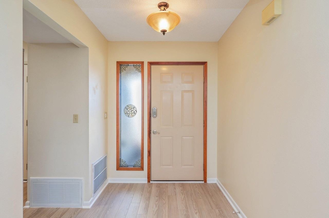 101 Cedar Ridge Way - Photo 5 of 33