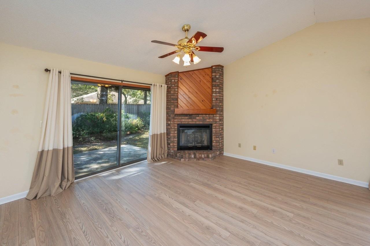 101 Cedar Ridge Way - Photo 7 of 33