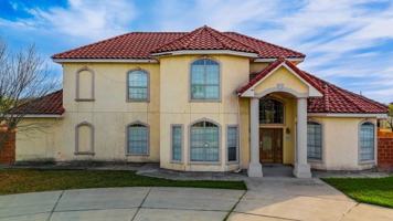 featured image of 2201 Zacatecas Dr