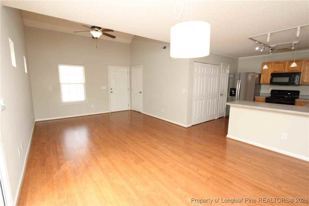 5425 Golden Moss Trl - Photo 5 of 36