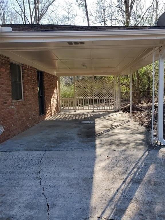 318 Lynnwood Dr - Photo 2 of 23