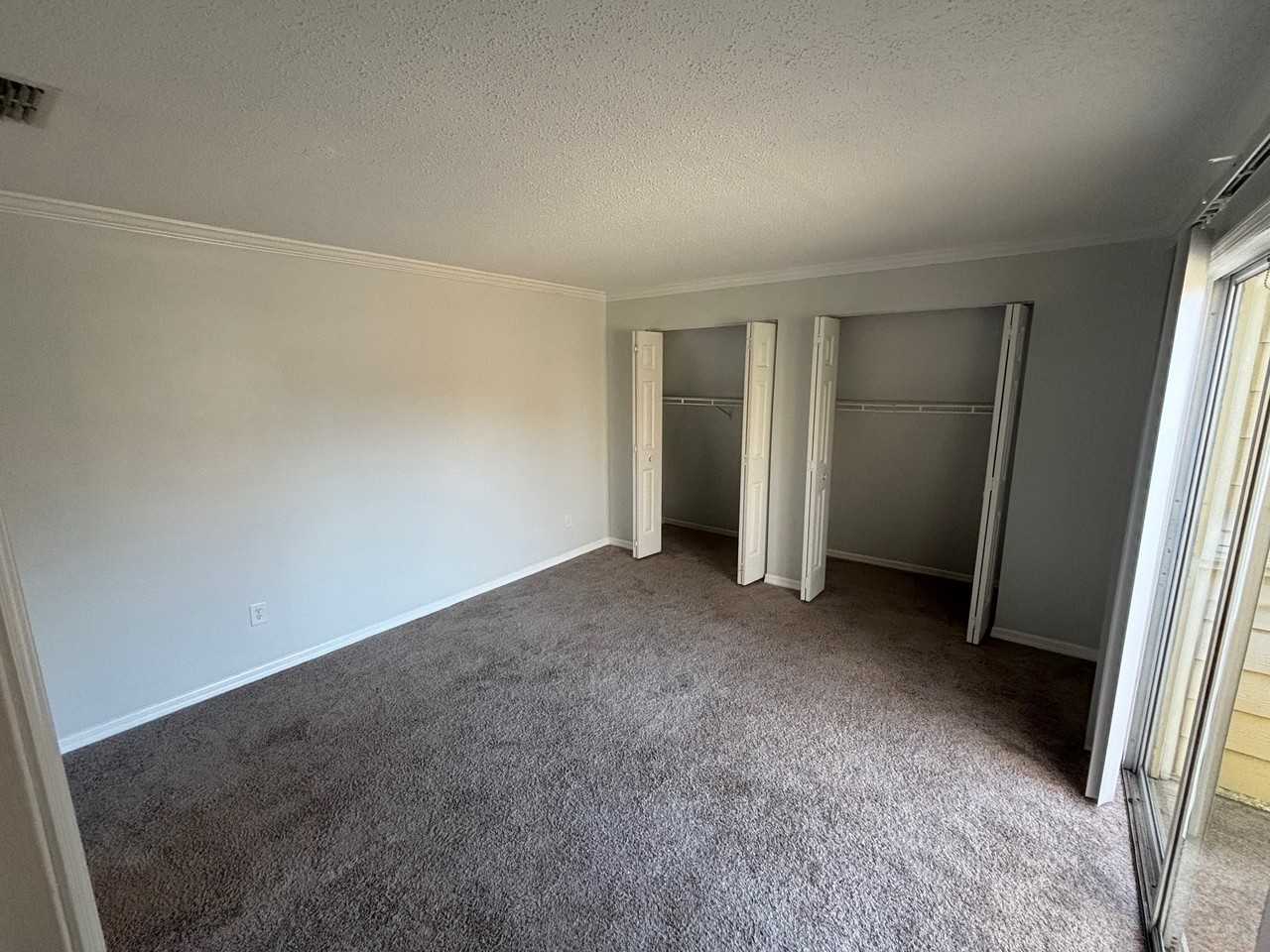 Leisure Living - Photo 7 of 9