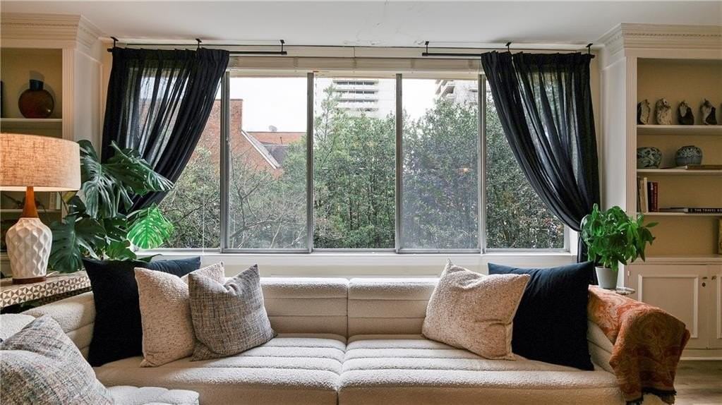 2637 Peachtree Rd Ne Apt 207 #207 - Photo 5 of 28