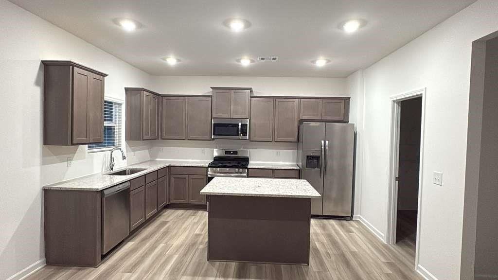 576 River Run Dr - Photo 3 of 19