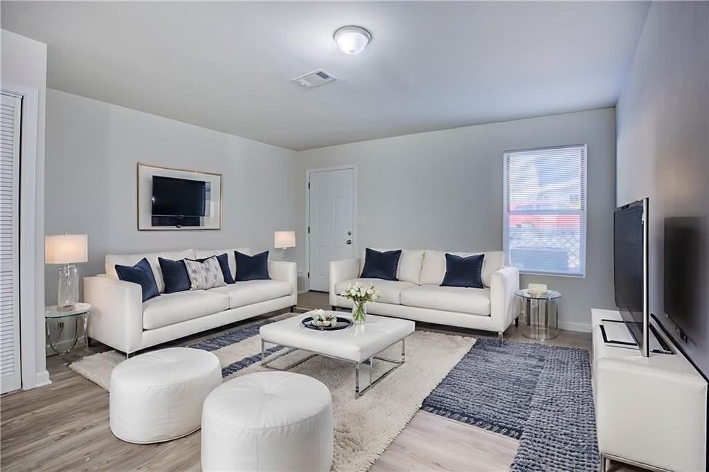 2340 Beaver Ruin Rd Unit Un15 #UN15 - Photo 2 of 30