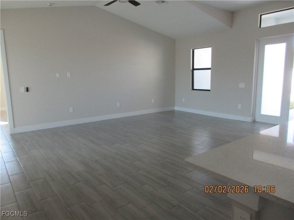 208 Nw 6th St - Photo 3 of 49