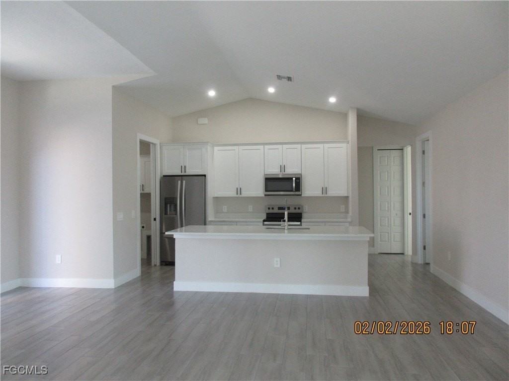 208 Nw 6th St - Photo 4 of 49