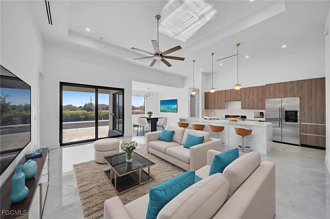 2234 Nw 6th Ter - Photo 6 of 39