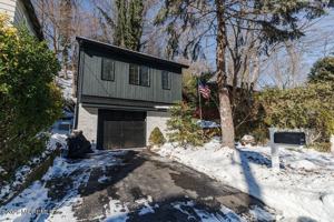 featured image of 94 Valley Ave