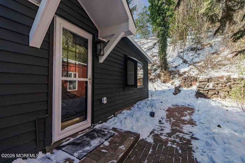 94 Valley Ave - Photo 3 of 25