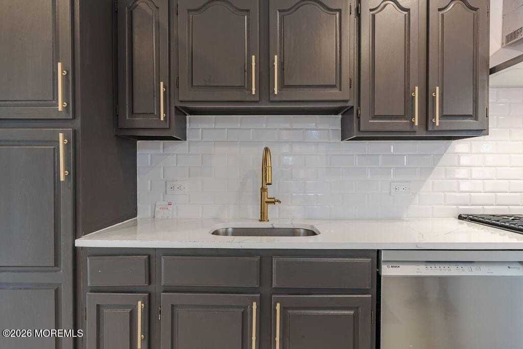 94 Valley Ave - Photo 4 of 25