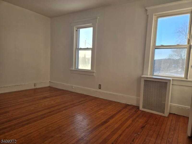 75 Newby Ave - Photo 7 of 9