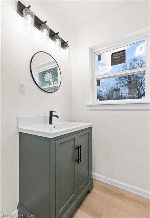 48 W Gary St - Photo 5 of 16