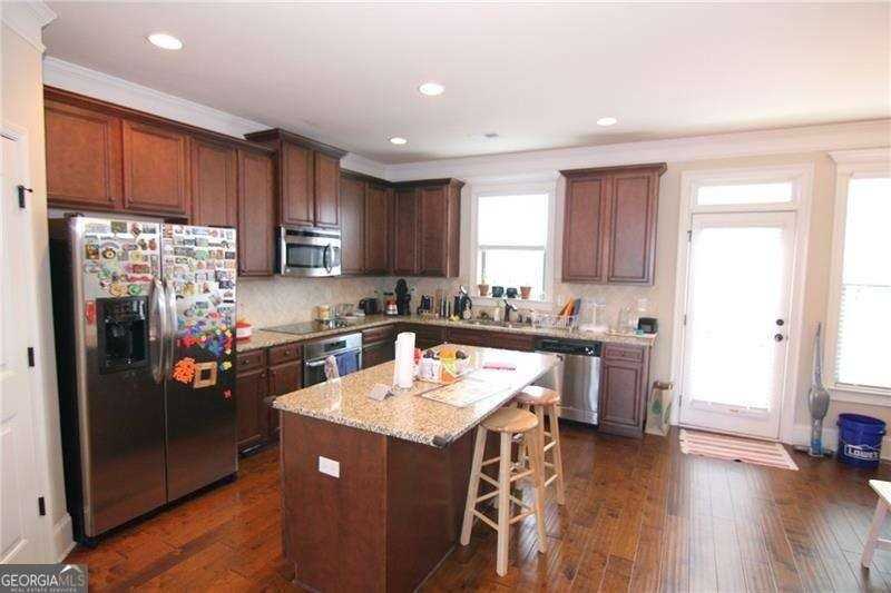 1660 Jardin Ct - Photo 6 of 16