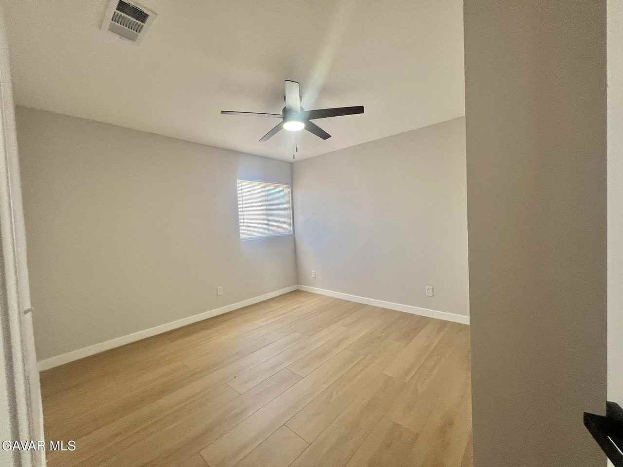 35236 82nd St E - Photo 4 of 17