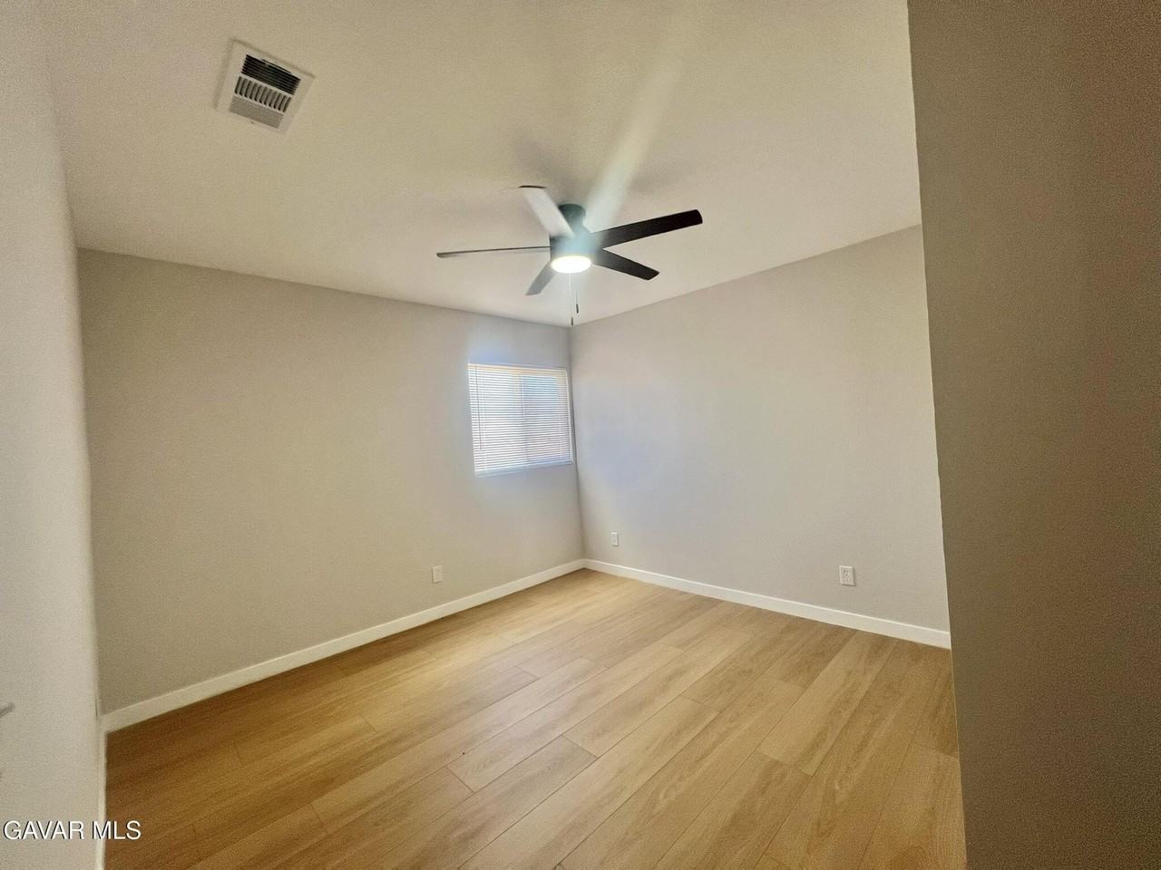 35236 82nd St E - Photo 7 of 17