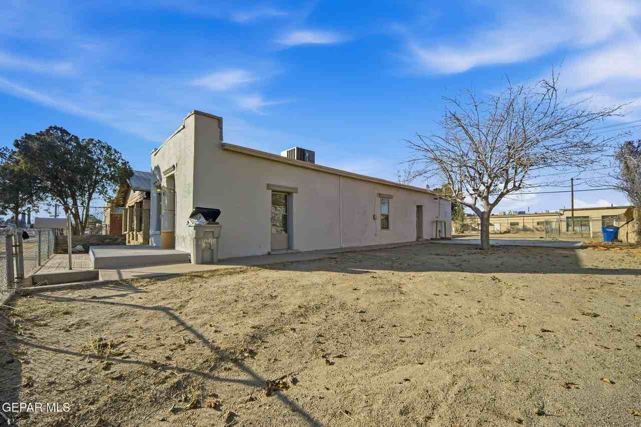 4009 Tularosa Ave - Photo 4 of 17