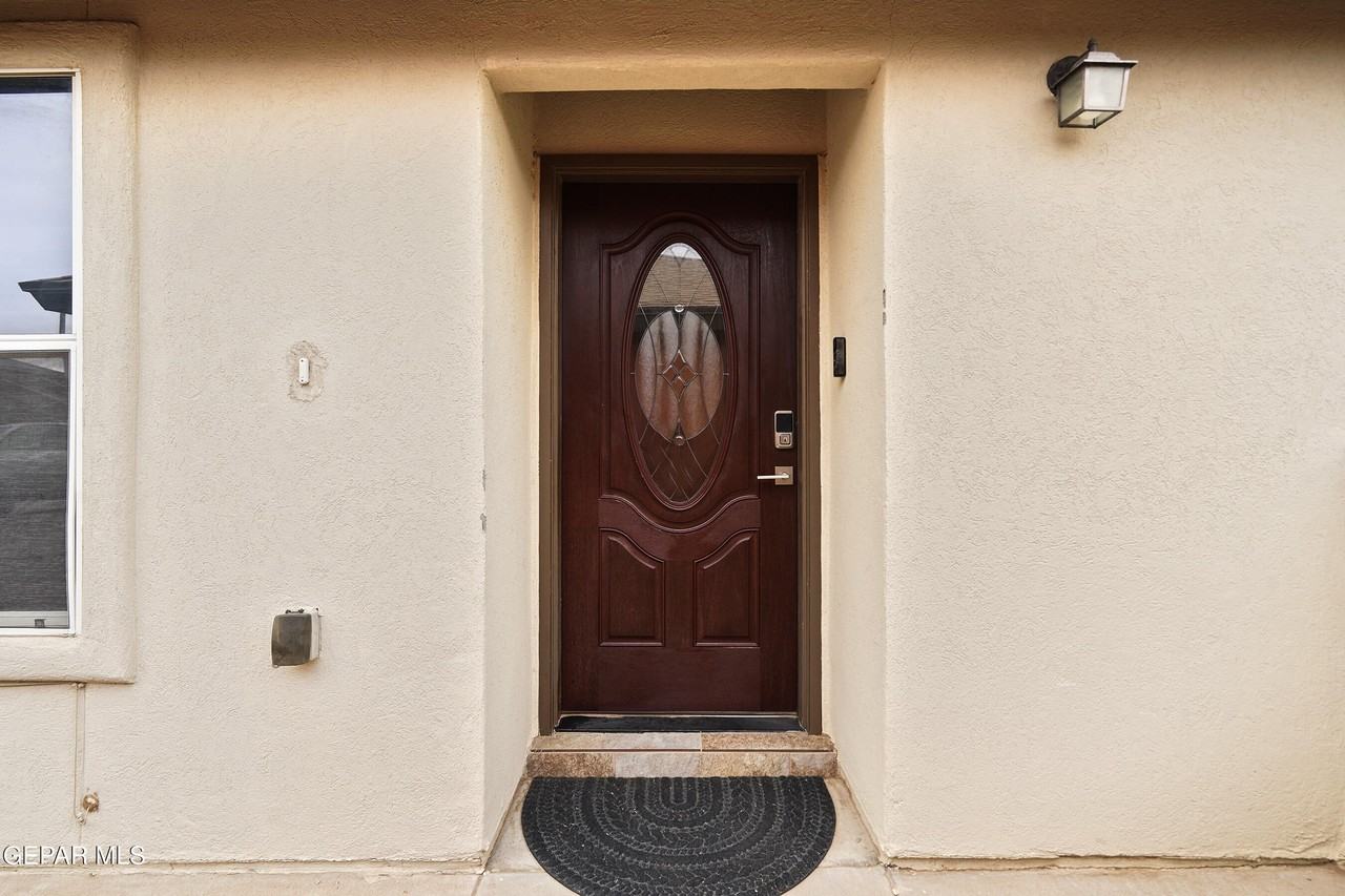 2404 Escape Point St - Photo 4 of 27