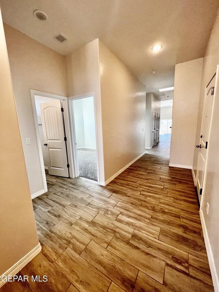 14852 Mike A Mendoza Ave - Photo 5 of 50