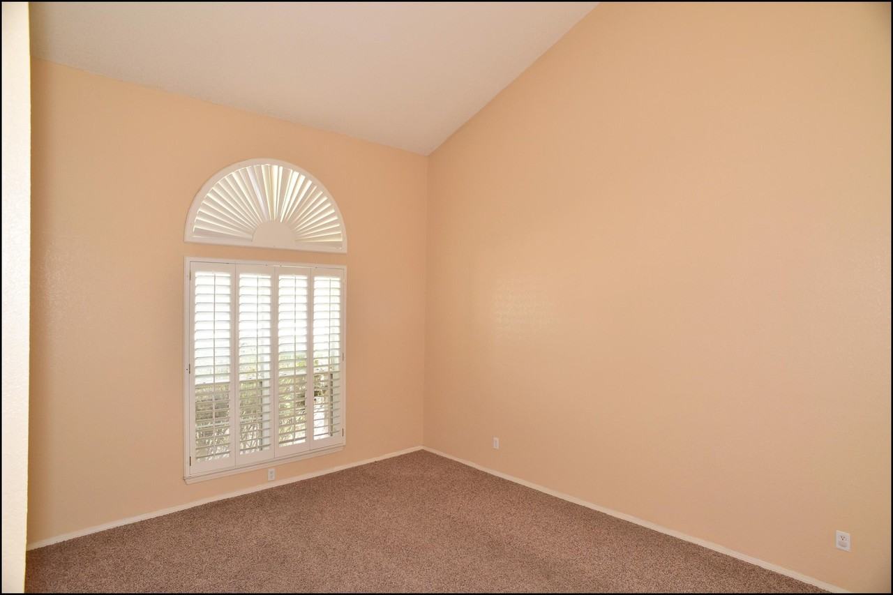 2041 Shadow Ridge Dr - Photo 7 of 50