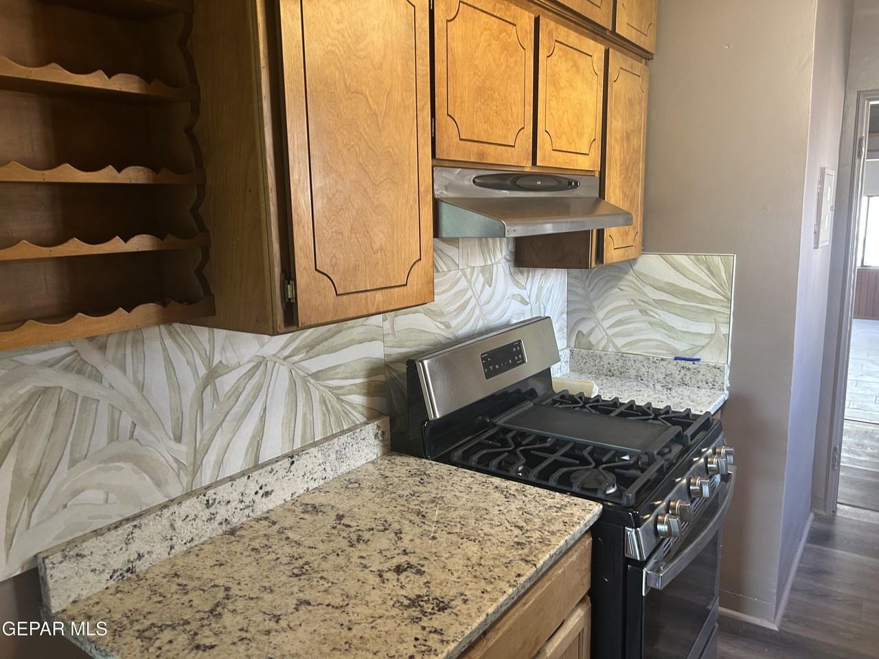 4331 Emory Rd - Photo 6 of 31