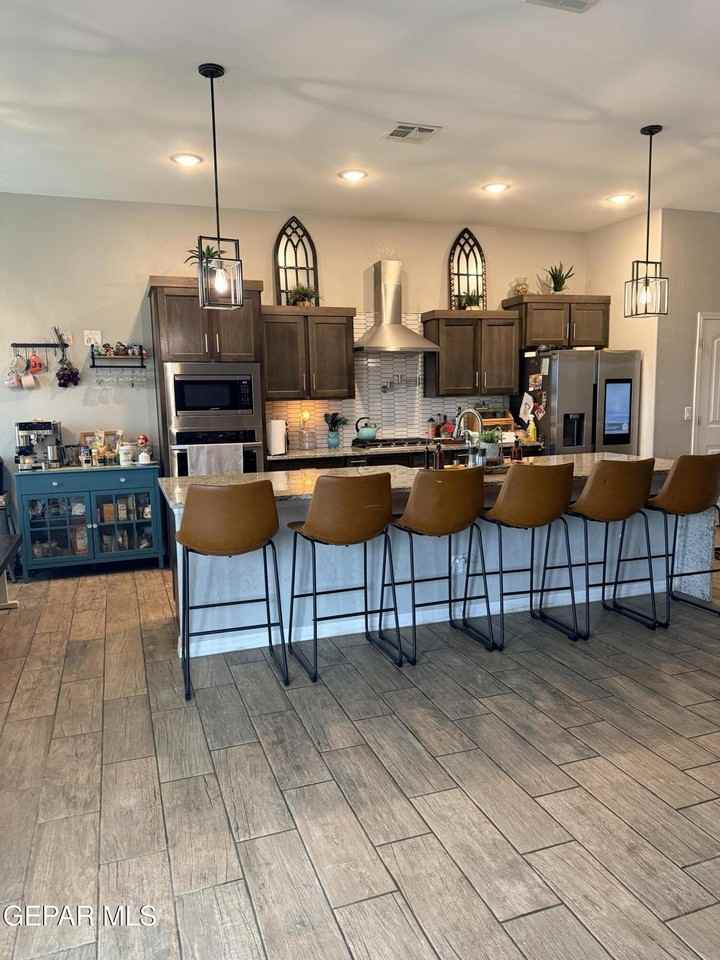 548 La Entrada Cir - Photo 6 of 32