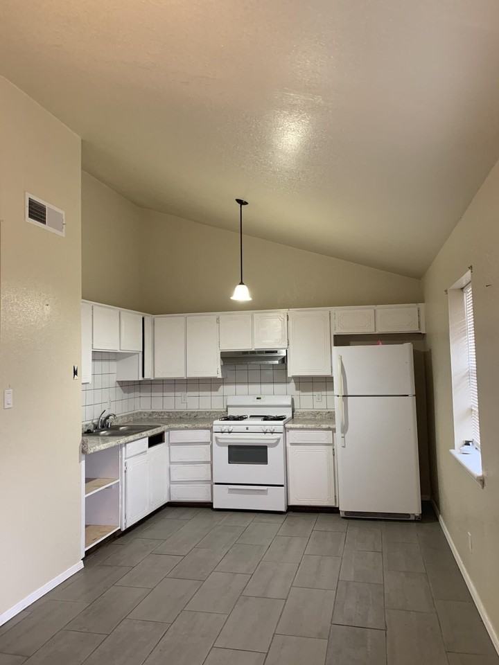 2105 Lake Omega St Unit A #A - Photo 2 of 11