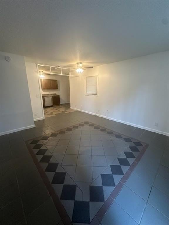 2818 College Park Dr - Photo 2 of 10