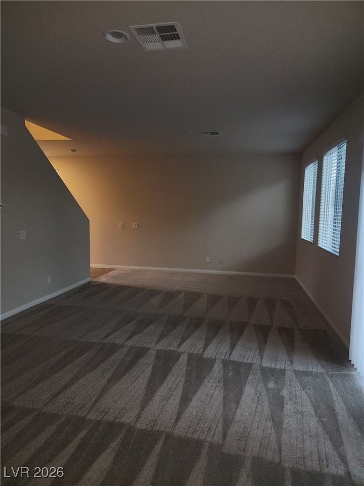 8907 Whitten Park Ave - Photo 4 of 27