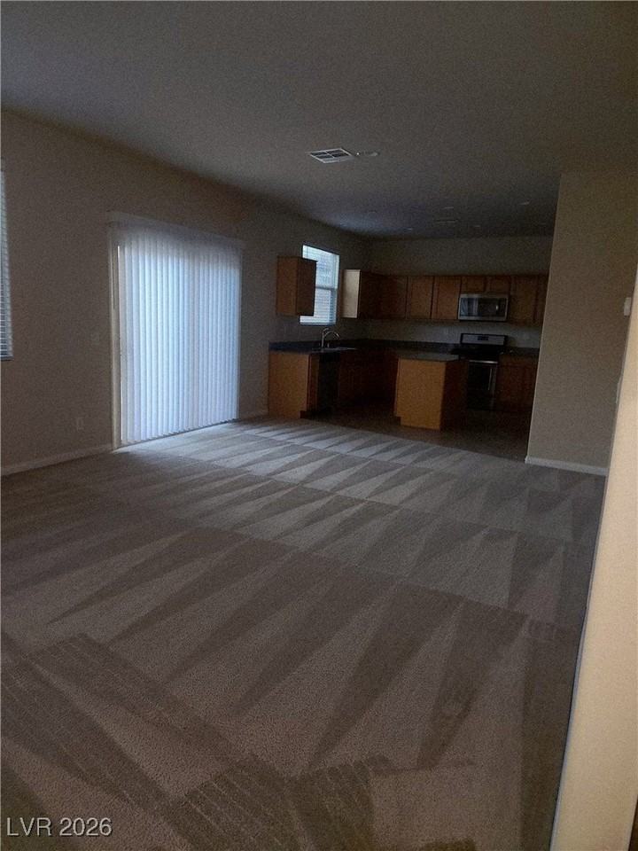 8907 Whitten Park Ave - Photo 5 of 27